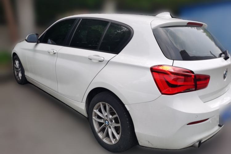 Used BMW 1 Series 2018 118i Leading Model Rear Left 45 Deg