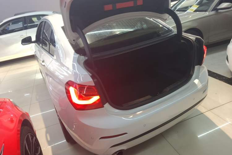 Used BMW 1 Series 2018 118i Sport Edition Rear Left 45 Deg