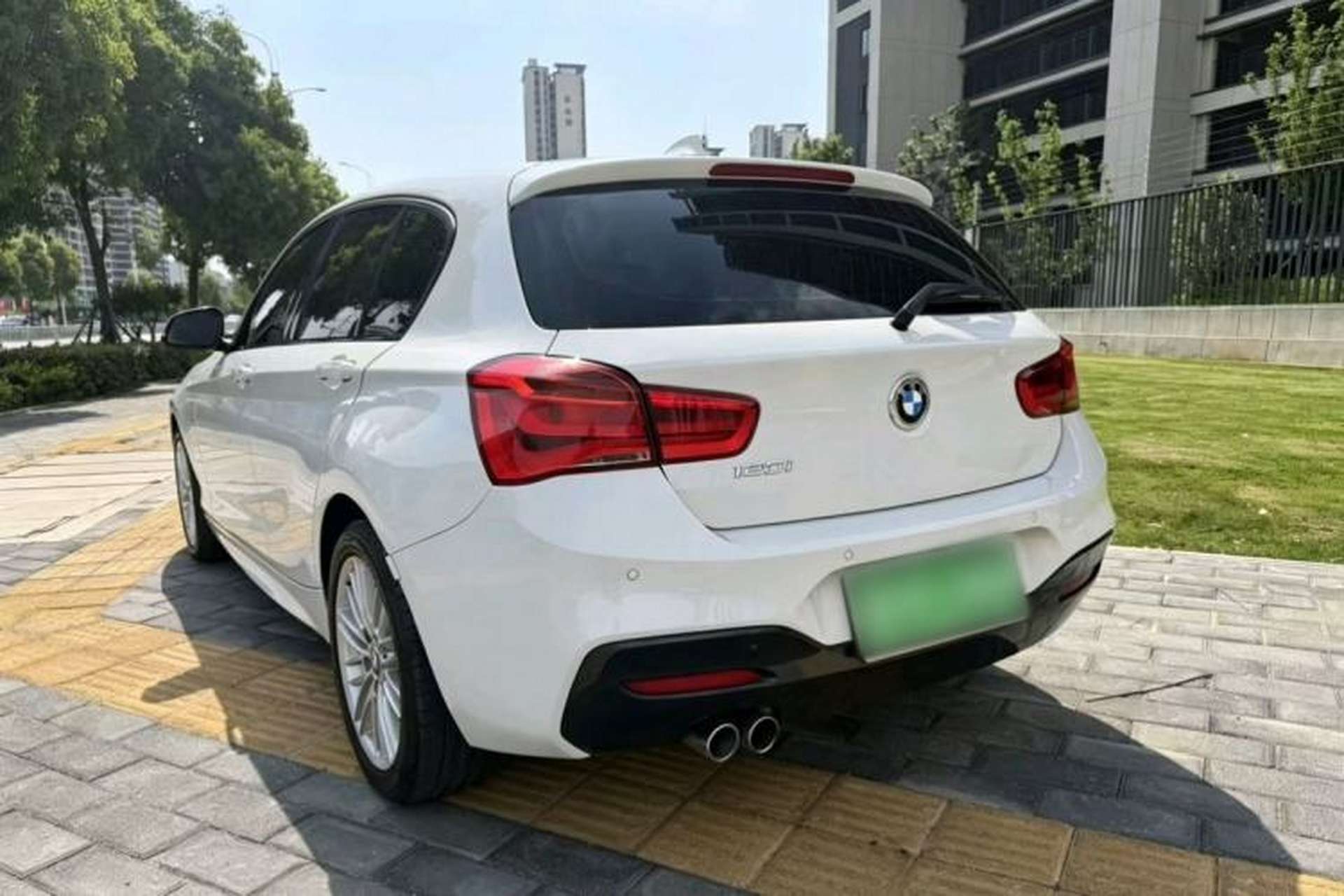 Used BMW 1 Series 2018 120i M Sport Package Rear Left 45 Deg