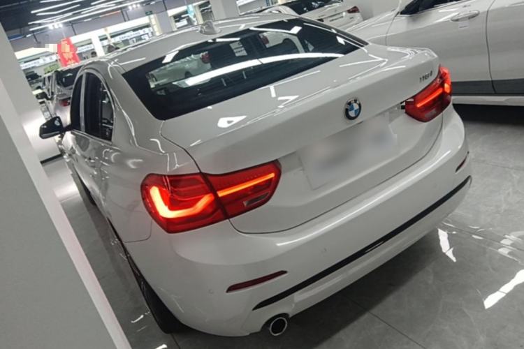 Used BMW 1 Series 2018 118i Sport Edition Rear Left 45 Deg