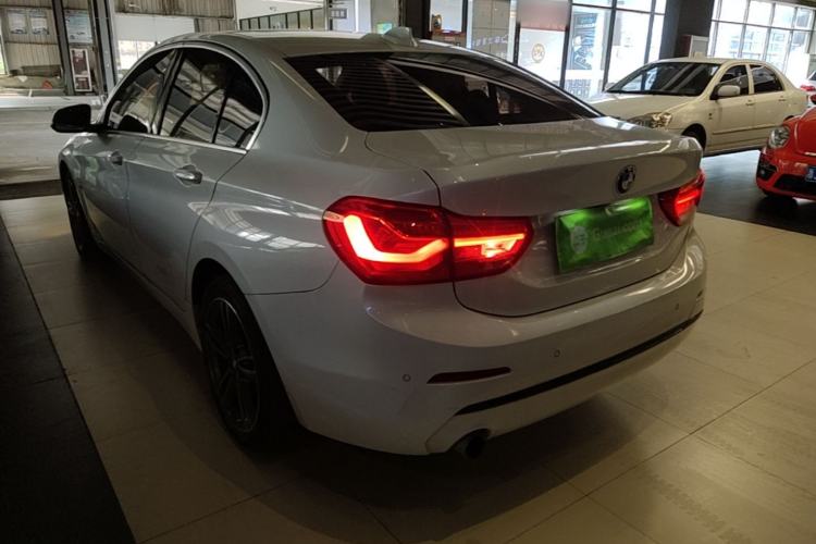 Used BMW 1 Series 2018 118i Sport Edition Rear Left 45 Deg