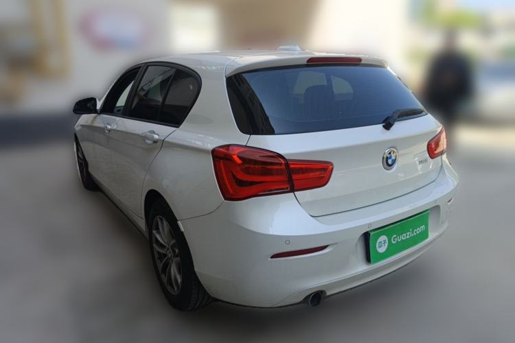 Used BMW 1 Series 2018 118i Leading Model Rear Left 45 Deg