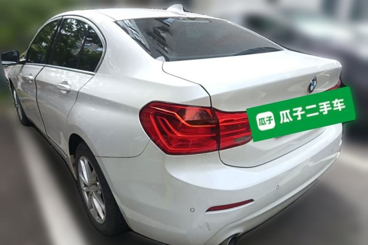 Used BMW 1 Series 2018 118i Fashion Model Rear Left 45 Deg