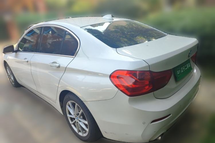Used BMW 1 Series 2018 Revised 118i Fashion Edition Rear Left 45 Deg