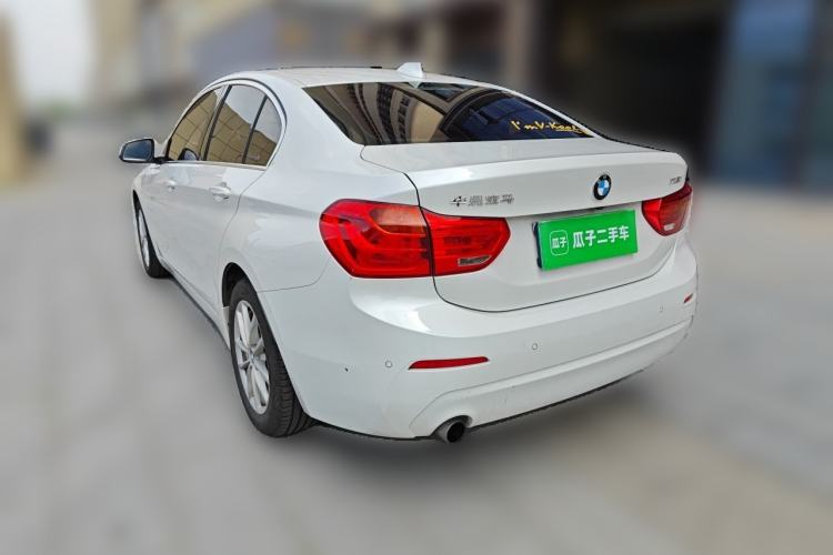 Used BMW 1 Series 2018 118i Fashion Model Rear Left 45 Deg
