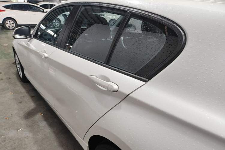 Used BMW 1 Series 2018 118i Leading Model Rear Left 45 Deg