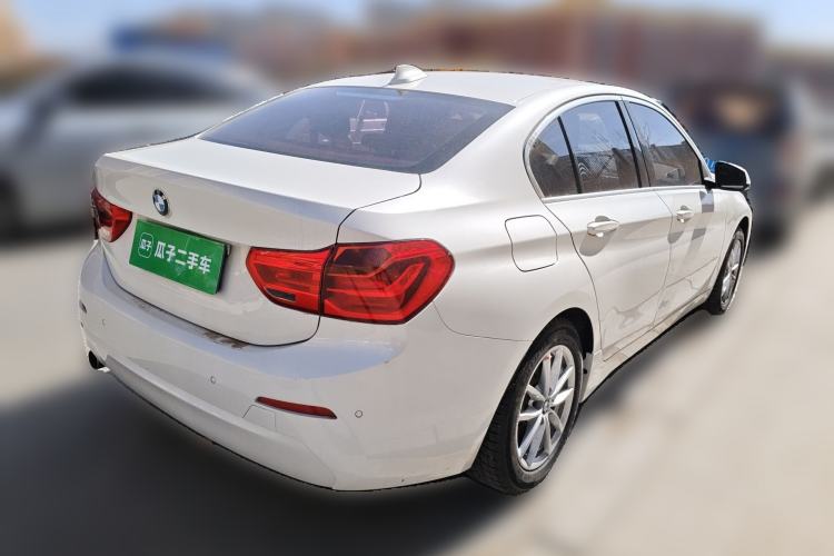 Used BMW 1 Series 2018 118i Fashion Model Rear Right 45 Deg