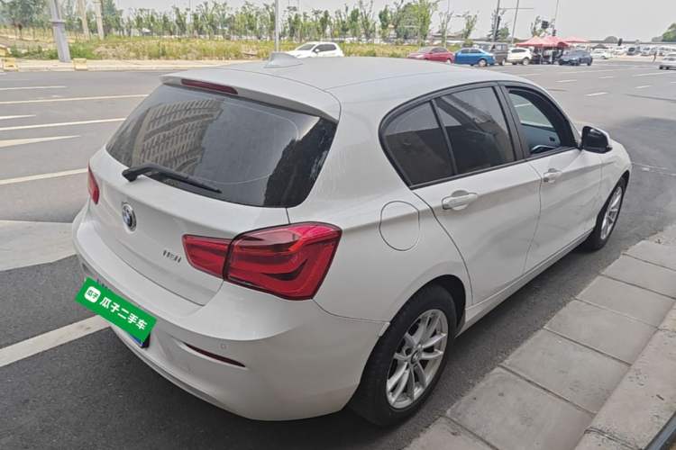 Used BMW 1 Series 2018 118i Leading Model Rear Right 45 Deg