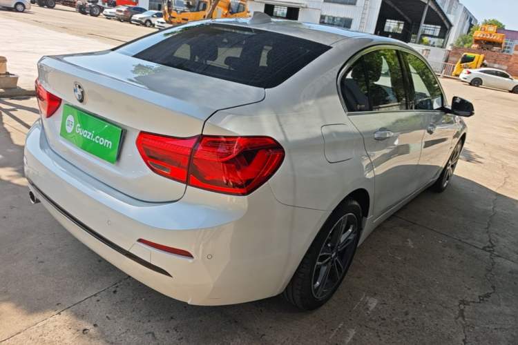 Used BMW 1 Series 2018 118i Sport Edition Rear Right 45 Deg