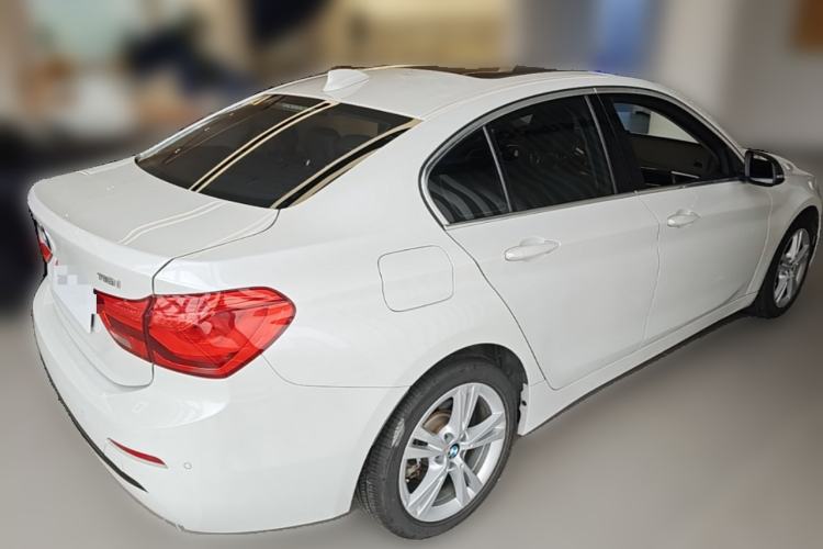 Used BMW 1 Series 2018 118i Design Package Edition Rear Right 45 Deg
