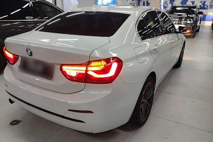 Used BMW 1 Series 2018 118i Sport Edition Rear Right 45 Deg