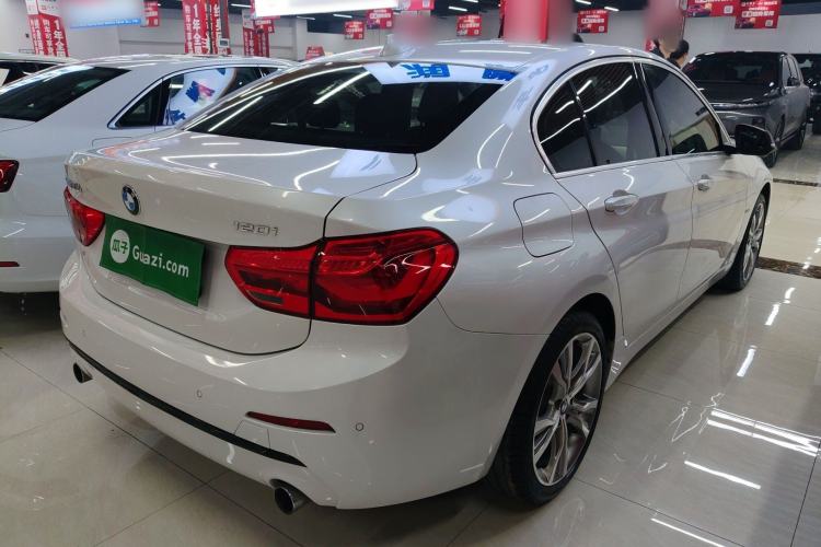 Used BMW 1 Series 2018 120i Design Package Model Rear Right 45 Deg