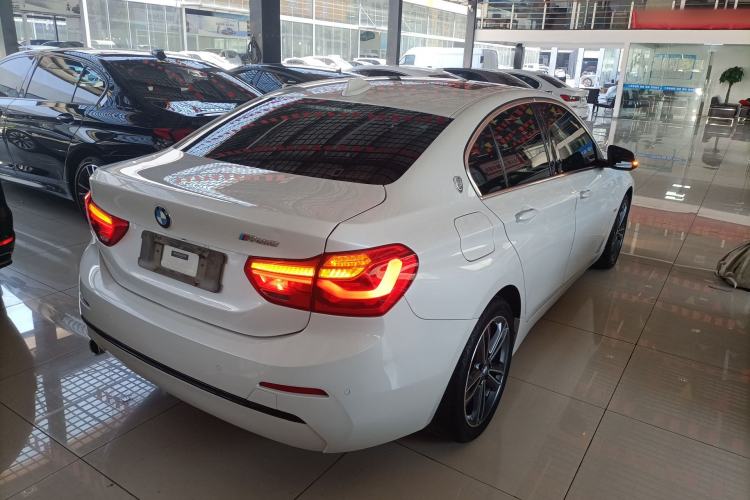 Used BMW 1 Series 2018 118i Sport Edition Rear Right 45 Deg