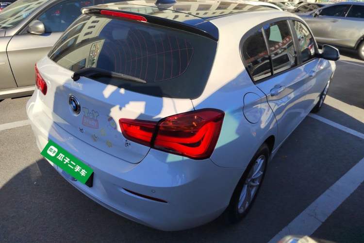 Used BMW 1 Series 2018 118i Leading Model Rear Right 45 Deg