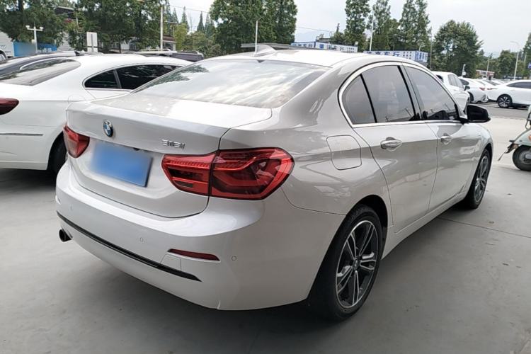 Used BMW 1 Series 2018 118i Sport Edition Rear Right 45 Deg