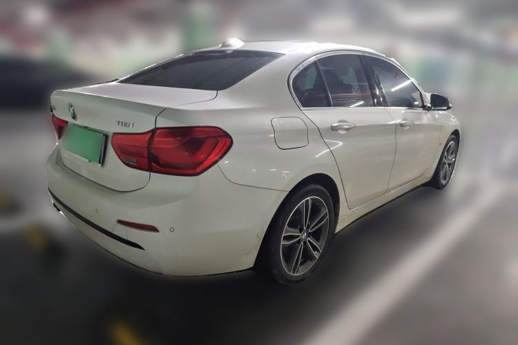 Used BMW 1 Series 2018 118i Sport Edition Rear Right 45 Deg