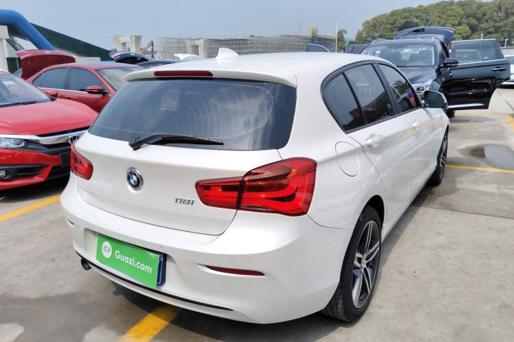 Used BMW 1 Series 2018 118i Sport Design Package Rear Right 45 Deg