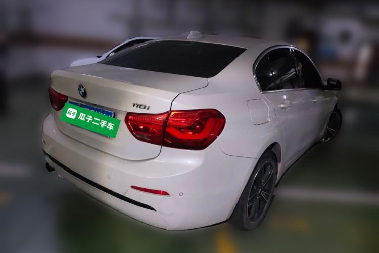 Used BMW 1 Series 2018 118i Sport Edition Rear Right 45 Deg