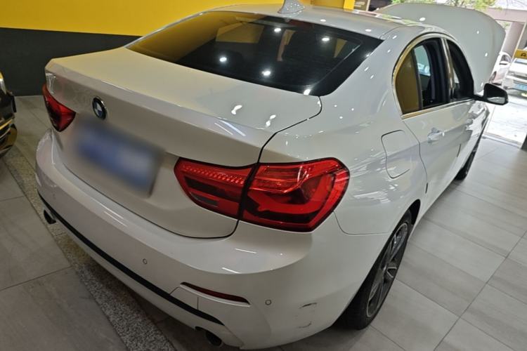 Used BMW 1 Series 2018 118i Sport Edition Rear Right 45 Deg