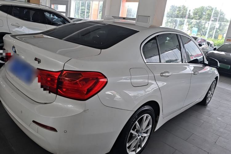 Used BMW 1 Series 2018 Revised 118i Fashion Edition Rear Right 45 Deg