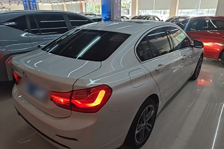 Used BMW 1 Series 2018 118i Sport Edition Rear Right 45 Deg