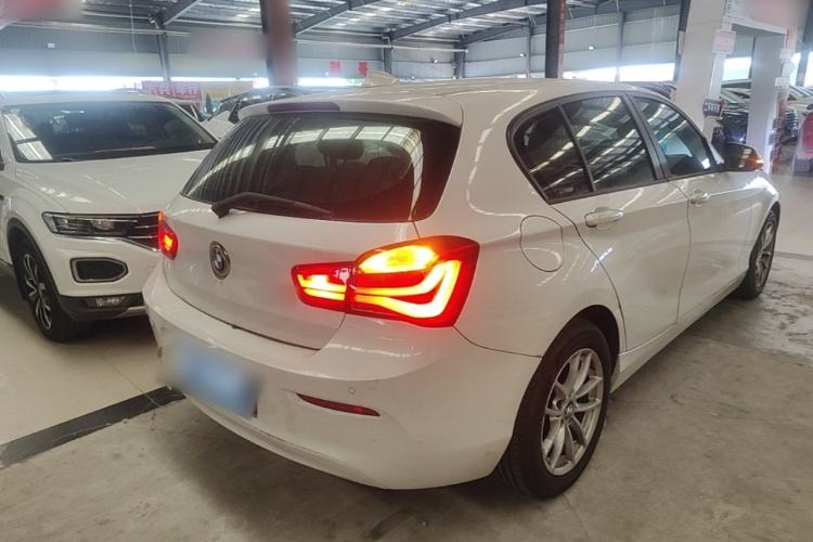 Used BMW 1 Series 2018 118i Leading Model Rear Right 45 Deg