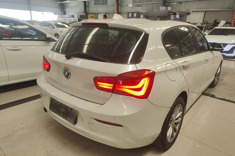 Used BMW 1 Series 2018 118i Leading Model Rear Right 45 Deg
