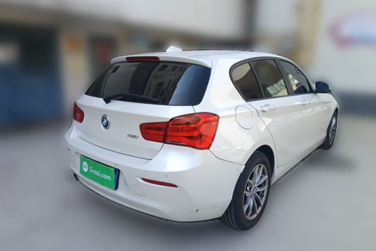 Used BMW 1 Series 2018 118i Leading Model Rear Right 45 Deg