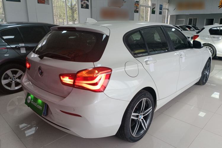 Used BMW 1 Series 2018 118i Sport Design Package Rear Right 45 Deg