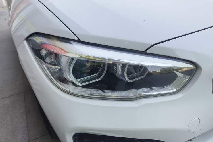 Used BMW 1 Series 2018 120i M Sport Package Right Front Headlight