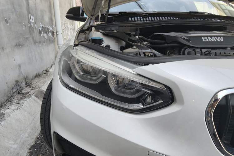 Used BMW 1 Series 2018 Facelifted 118i Design Package Edition Right Front Headlight