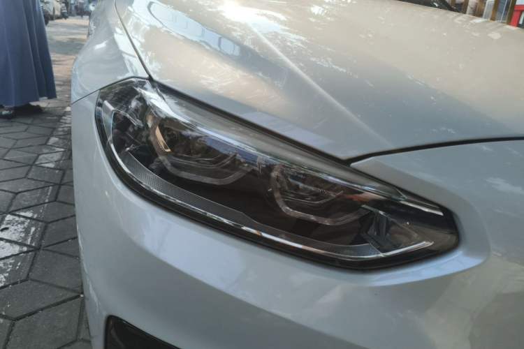 Used BMW 1 Series 2018 118i Sport Edition Right Front Headlight