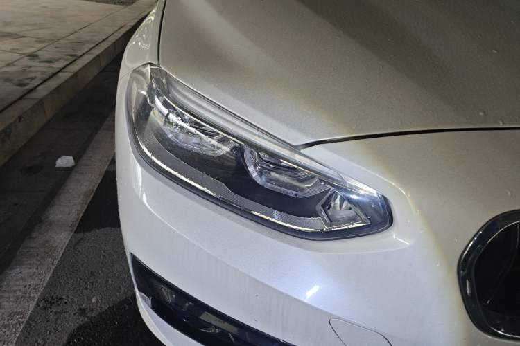 Used BMW 1 Series 2018 118i Sport Edition Right Front Headlight