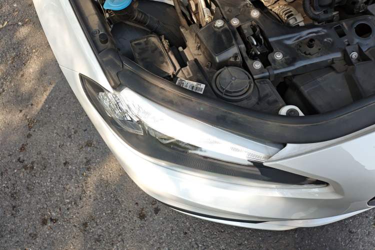Used BMW 1 Series 2018 Revised 118i Fashion Edition Right Front Headlight