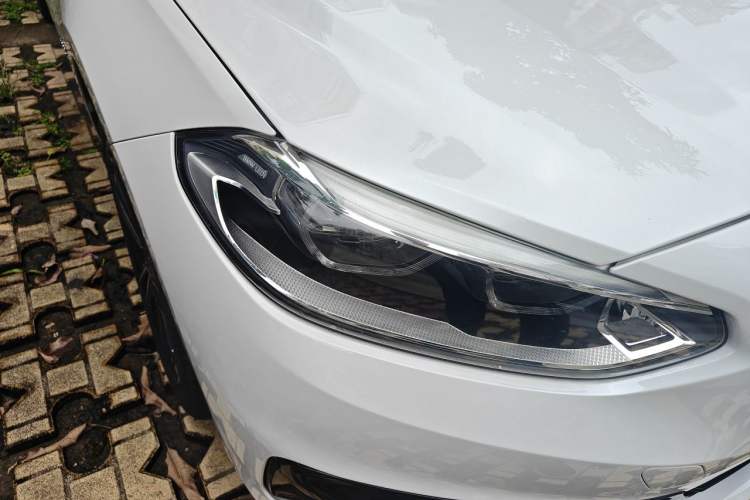Used BMW 1 Series 2018 118i Sport Edition Right Front Headlight