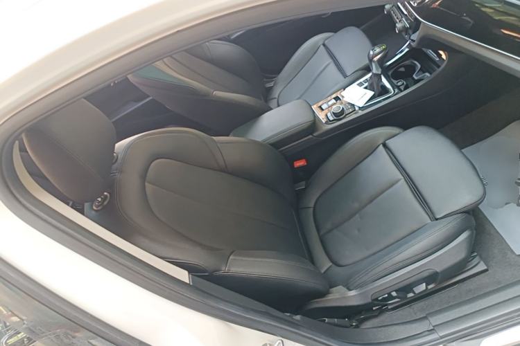 Used BMW 1 Series 2018 118i Sport Edition Right Front Seat