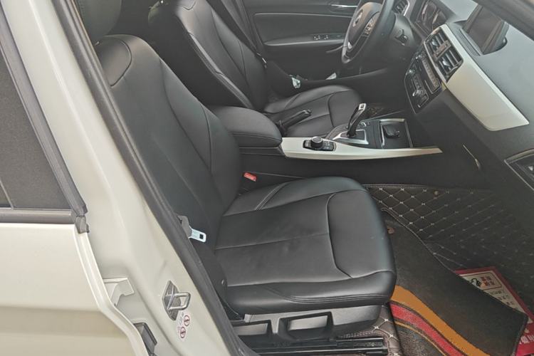 Used BMW 1 Series 2018 118i Leading Model Right Front Seat