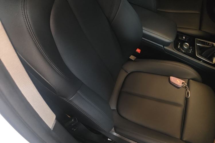Used BMW 1 Series 2018 118i Sport Edition Right Front Seat