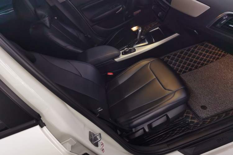 Used BMW 1 Series 2018 118i Leading Model Right Front Seat