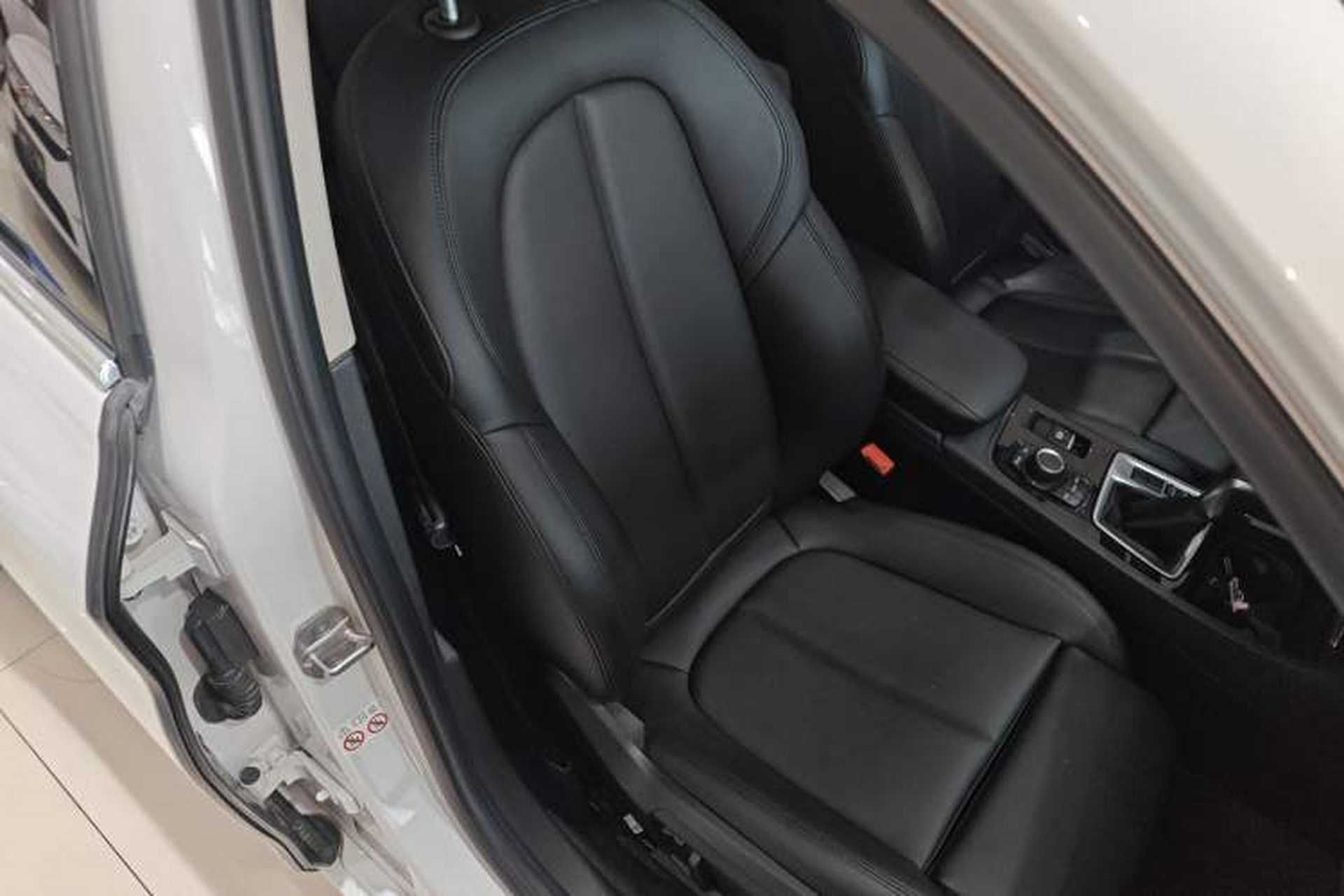 Used BMW 1 Series 2018 118i Sport Edition Right Front Seat