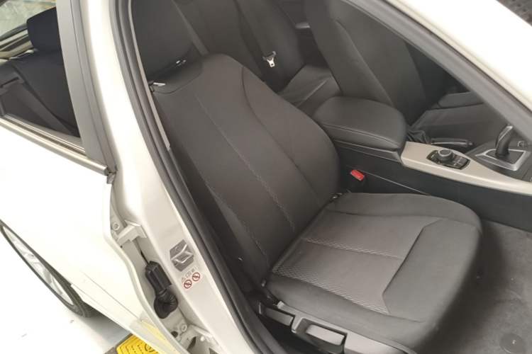 Used BMW 1 Series 2018 118i Leading Model Right Front Seat
