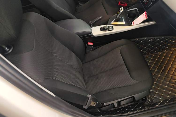Used BMW 1 Series 2018 118i Leading Model Right Front Seat
