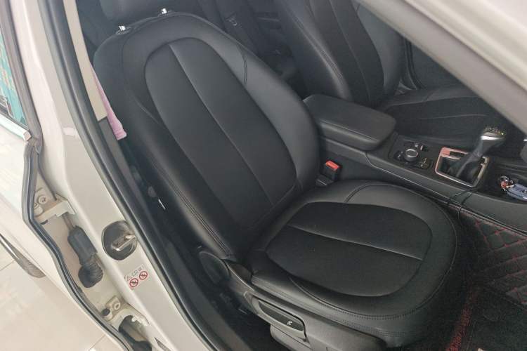 Used BMW 1 Series 2018 118i Fashion Model Right Front Seat