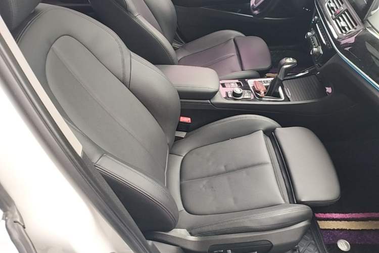 Used BMW 1 Series 2018 118i Sport Edition Right Front Seat