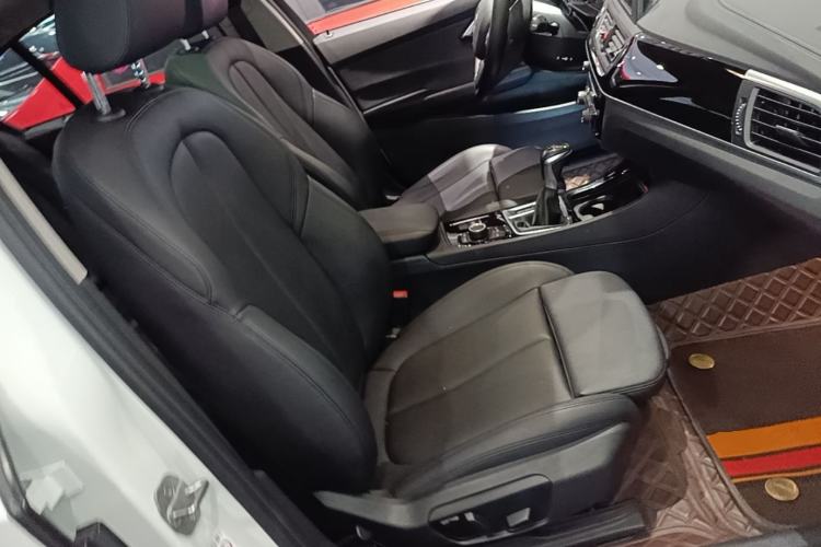 Used BMW 1 Series 2018 Facelifted 118i Sport Edition Right Front Seat