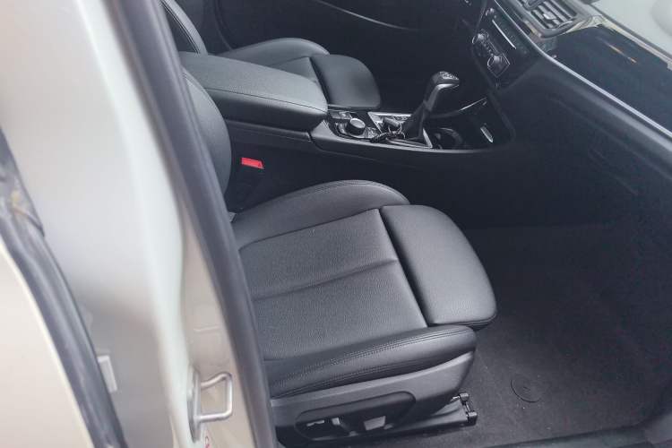 Used BMW 1 Series 2018 Facelifted 118i Sport Edition Right Front Seat