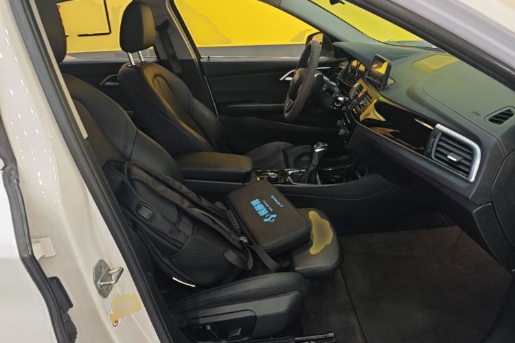 Used BMW 1 Series 2018 118i Sport Edition Right Front Seat