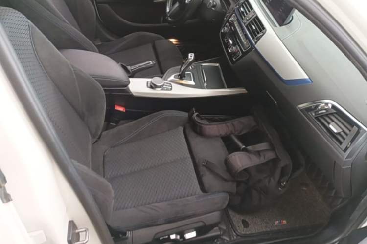 Used BMW 1 Series 2018 120i M Sport Package Right Front Seat