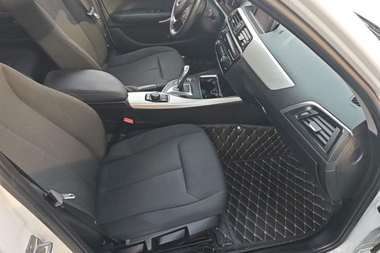 Used BMW 1 Series 2018 118i Leading Model Right Front Seat