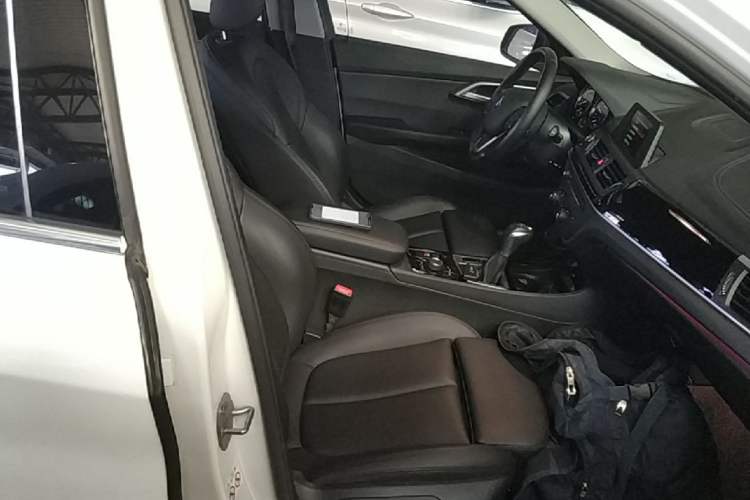 Used BMW 1 Series 2018 118i Sport Edition Right Front Seat